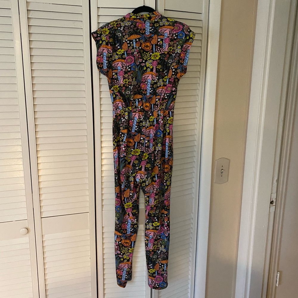 Nooworks Colorful Graphic Jumpsuit - Picture 9 of 9